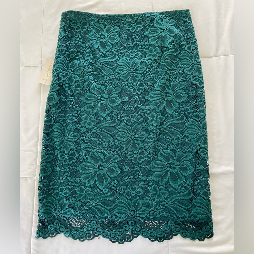 NWT Lace Mini Skirt Medium